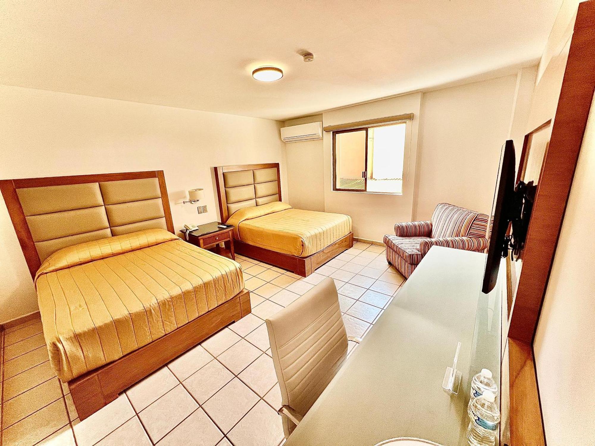 Neo Business Hotel Culiacan Exterior photo